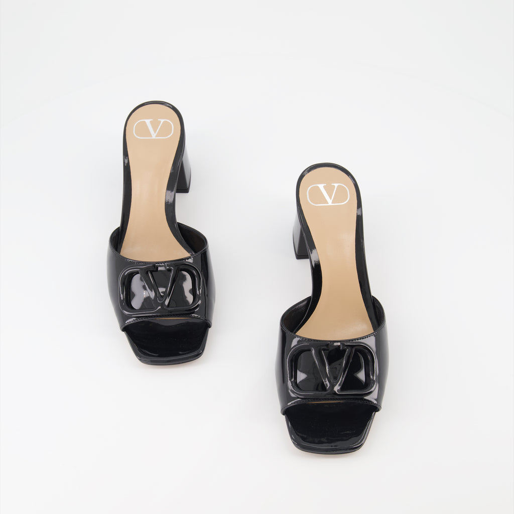 Chaussures ouvertes Mules VLogo à talon Valentino Garavani Noir Femme