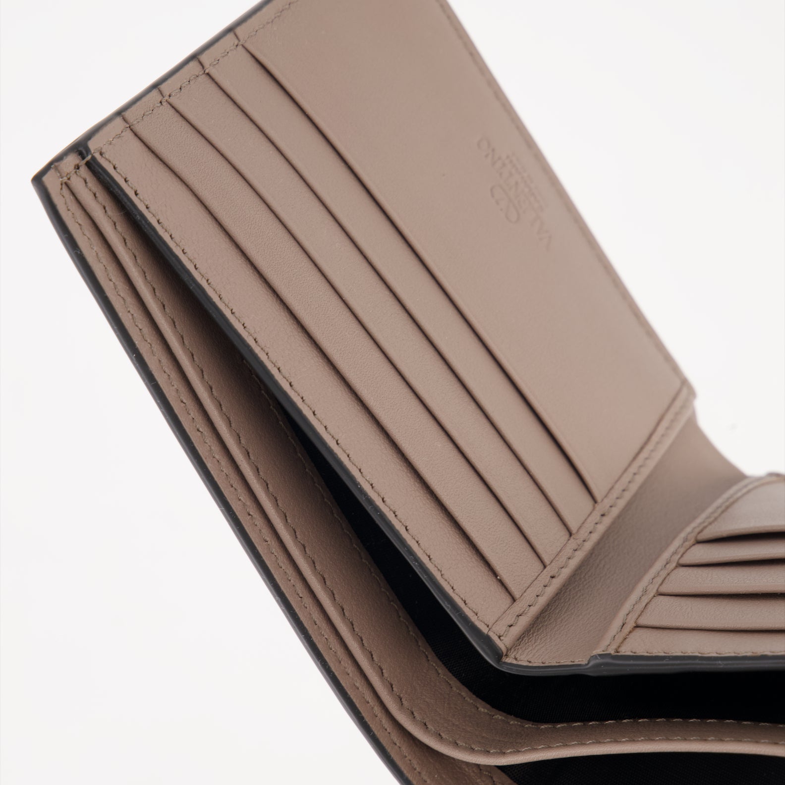 Small leather goods VLogo Wallet Valentino Garavani Beige Man