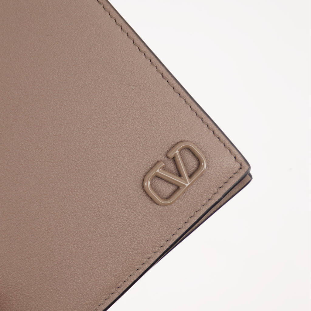 Small leather goods VLogo Wallet Valentino Garavani Beige Man