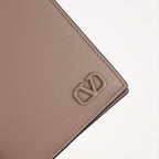 Small leather goods VLogo Wallet Valentino Garavani Beige Man