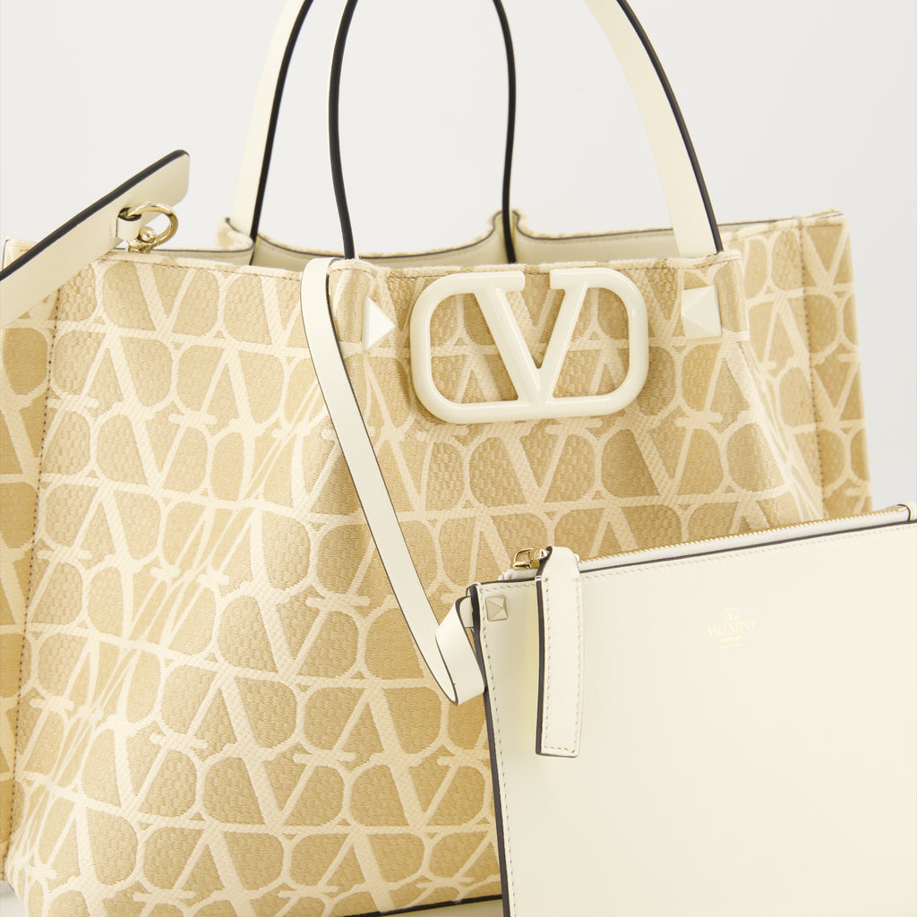 Sacs cabas Sac cabas en toile iconographe Valentino Garavani Beige Femme
