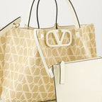 Sacs cabas Sac cabas en toile iconographe Valentino Garavani Beige Femme