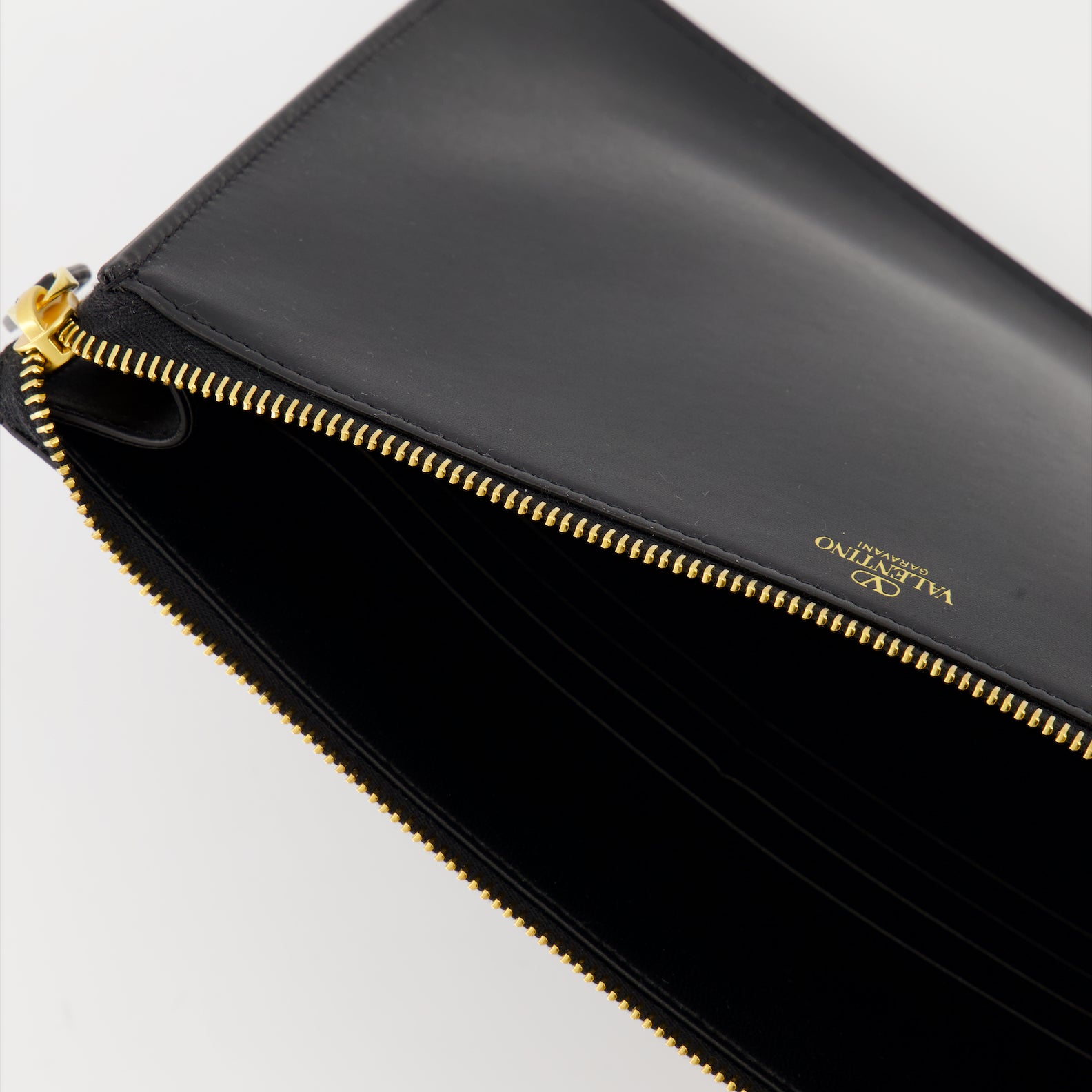 Pouches Pochette en cuir Valentino Garavani Black Homme