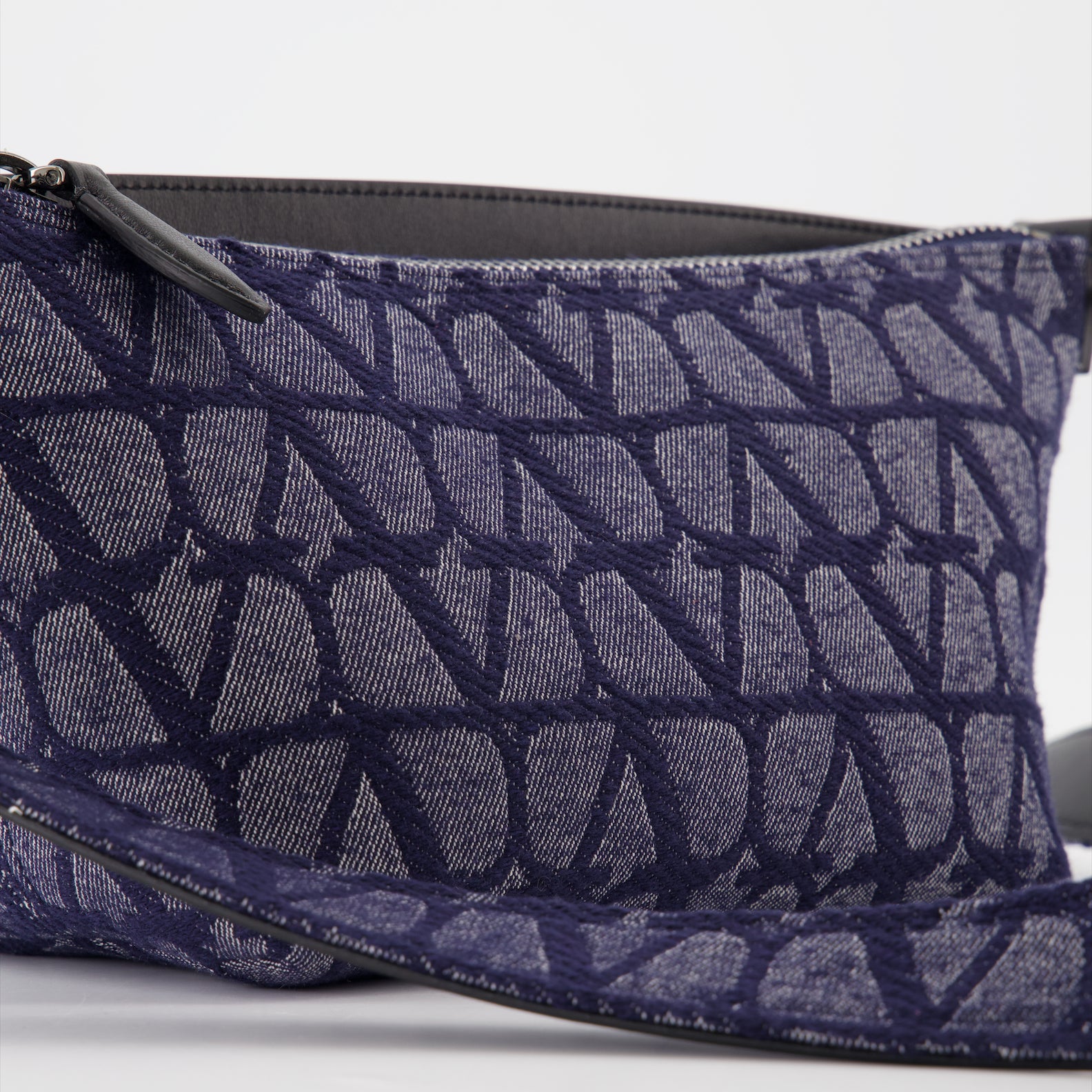 Sacs bandoulière Sac bandoulière VLogo Valentino Garavani Bleu Homme