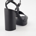 Chaussures ouvertes Sandales DG à plateforme Dolce & Gabbana Noir Femme