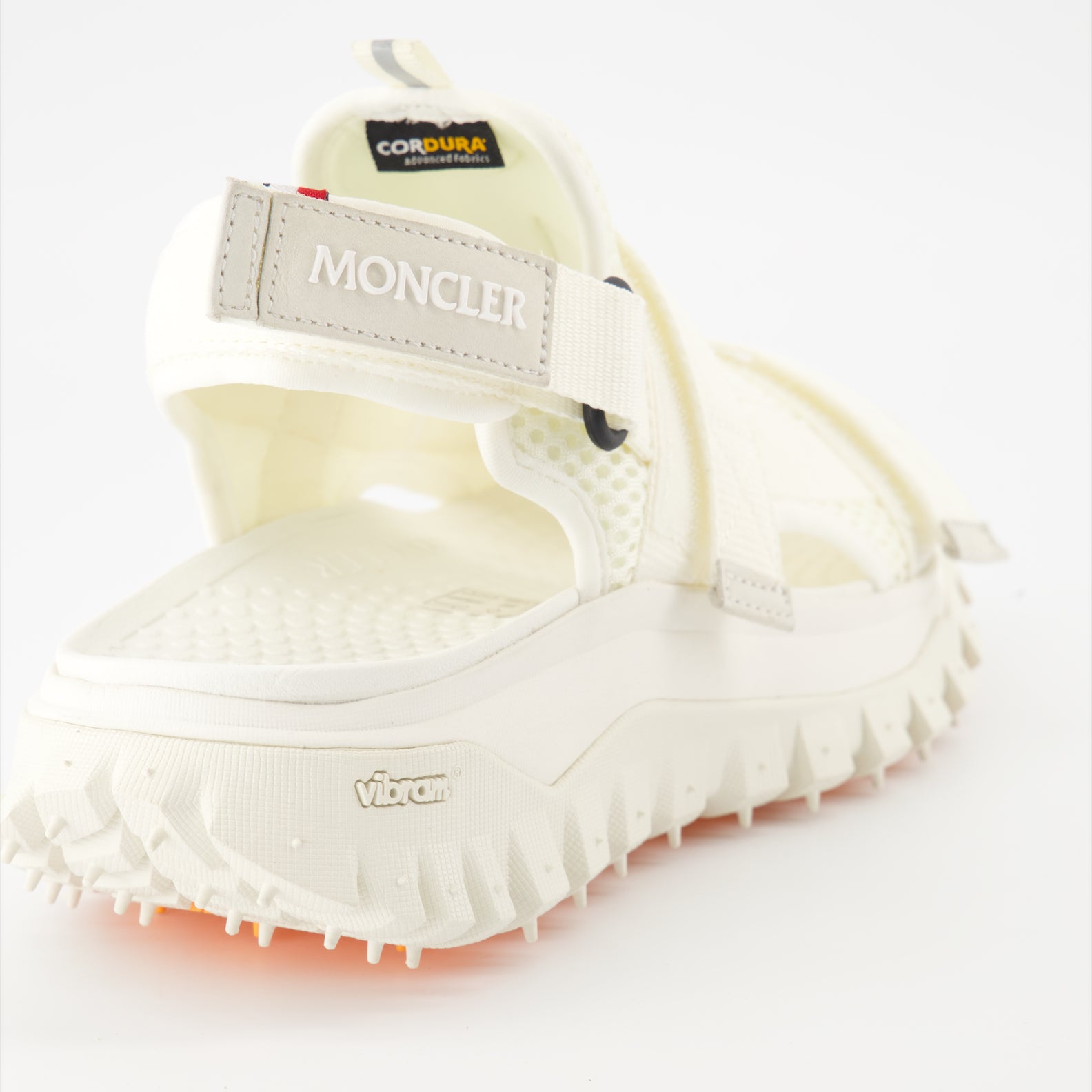 Chaussures ouvertes Sandales Trailgrip Moncler Blanc Femme