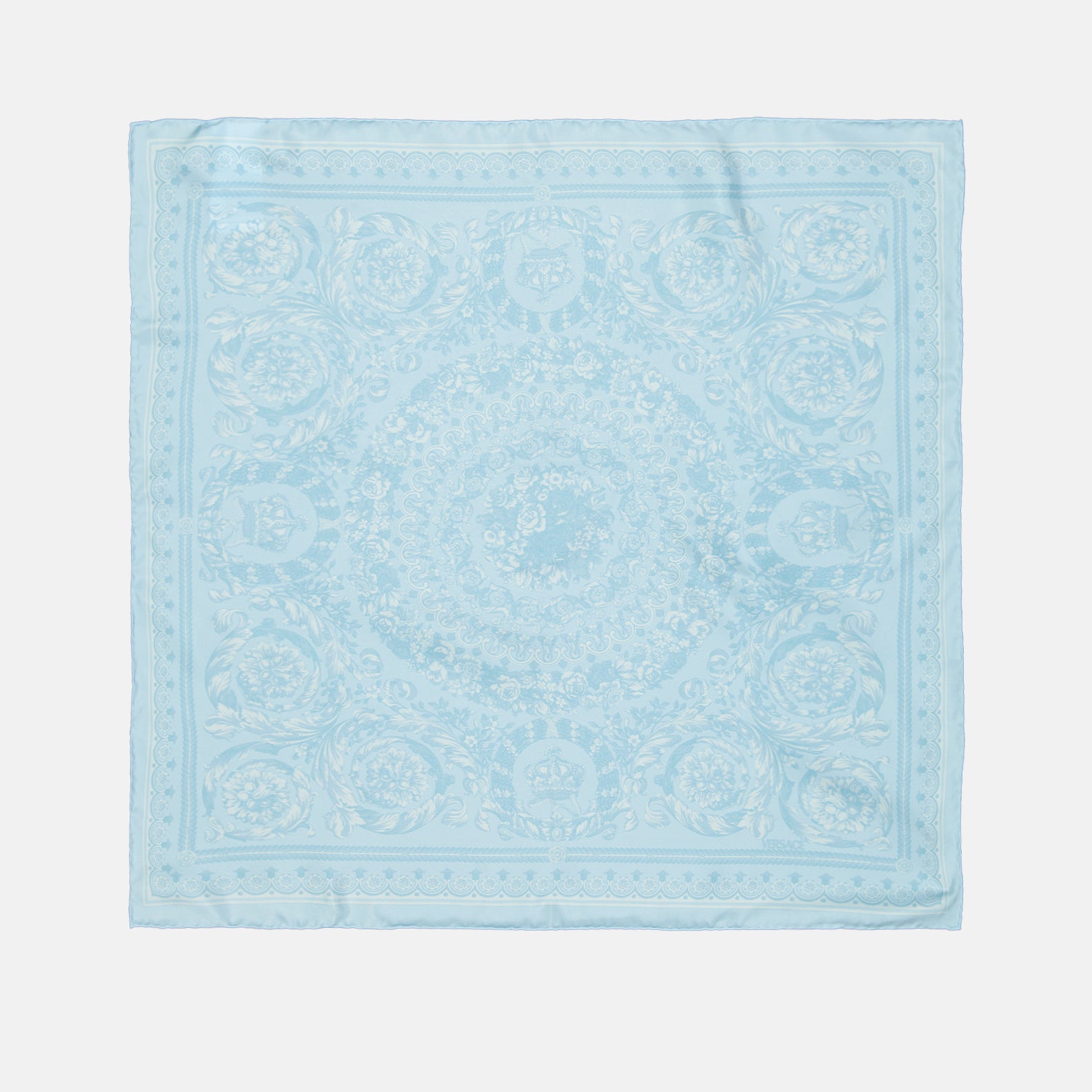 Écharpes, foulards et gants Foulard Barocco en soie Versace Bleu Unisexe