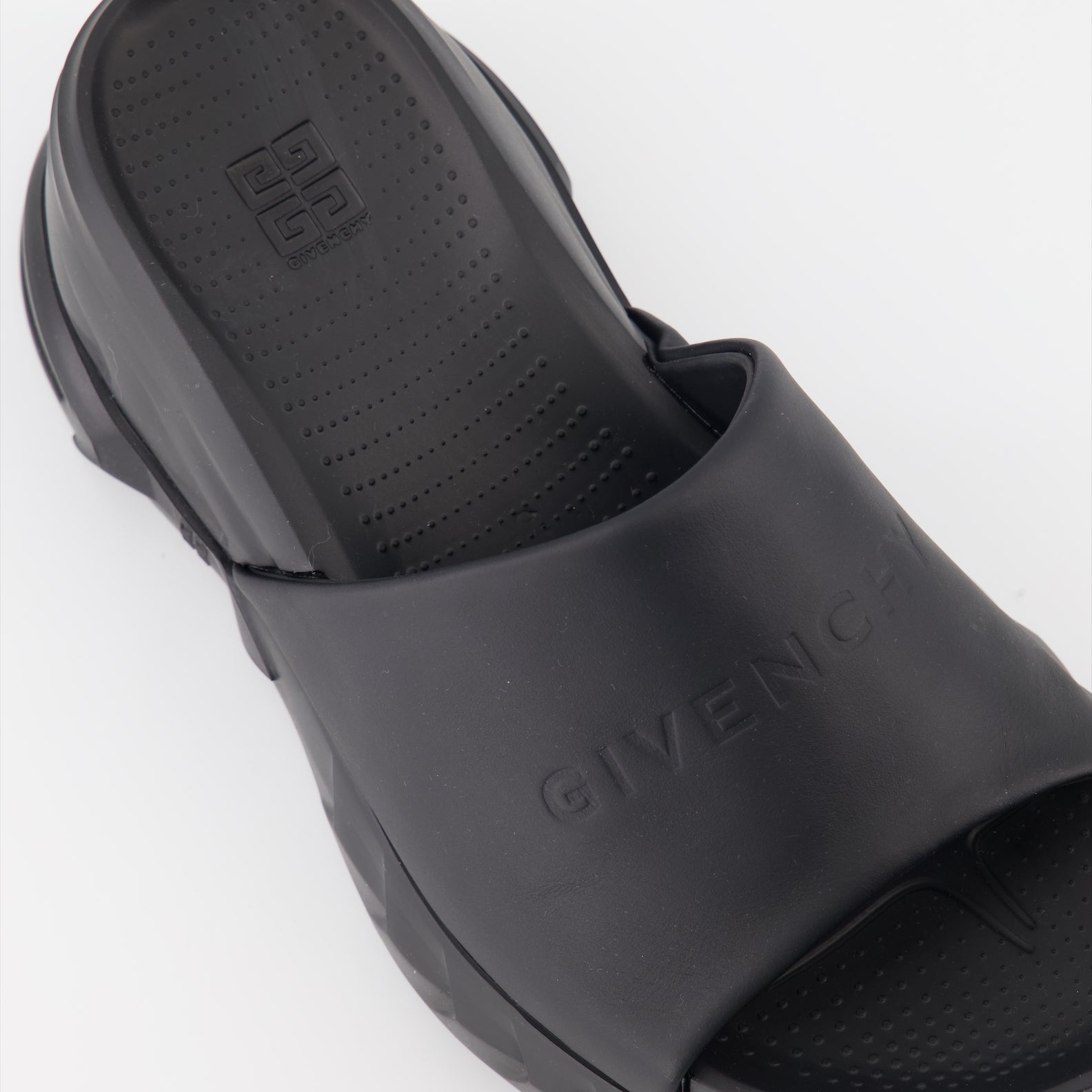 Chaussures ouvertes Mules à plateforme Givenchy Noir Femme