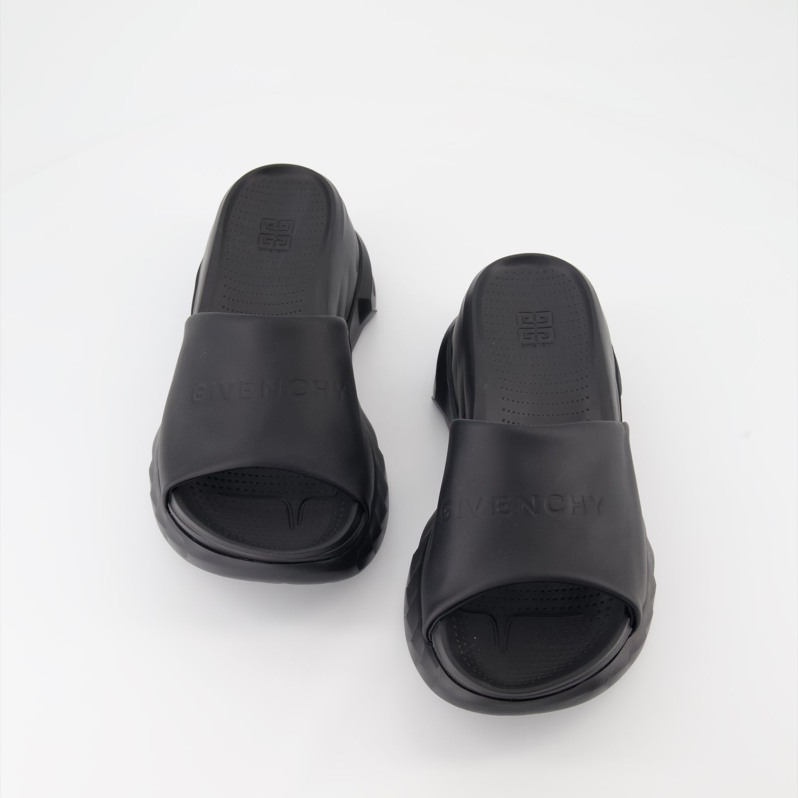 Chaussures ouvertes Mules à plateforme Givenchy Noir Femme