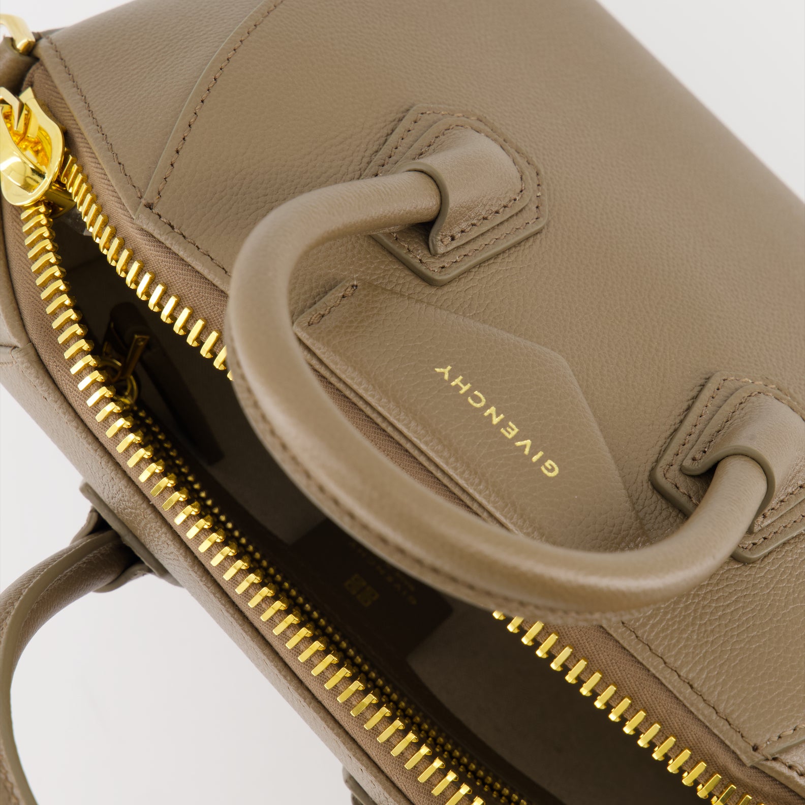 Borse a mano e a spalla Sac Antigona Givenchy Beige Femme