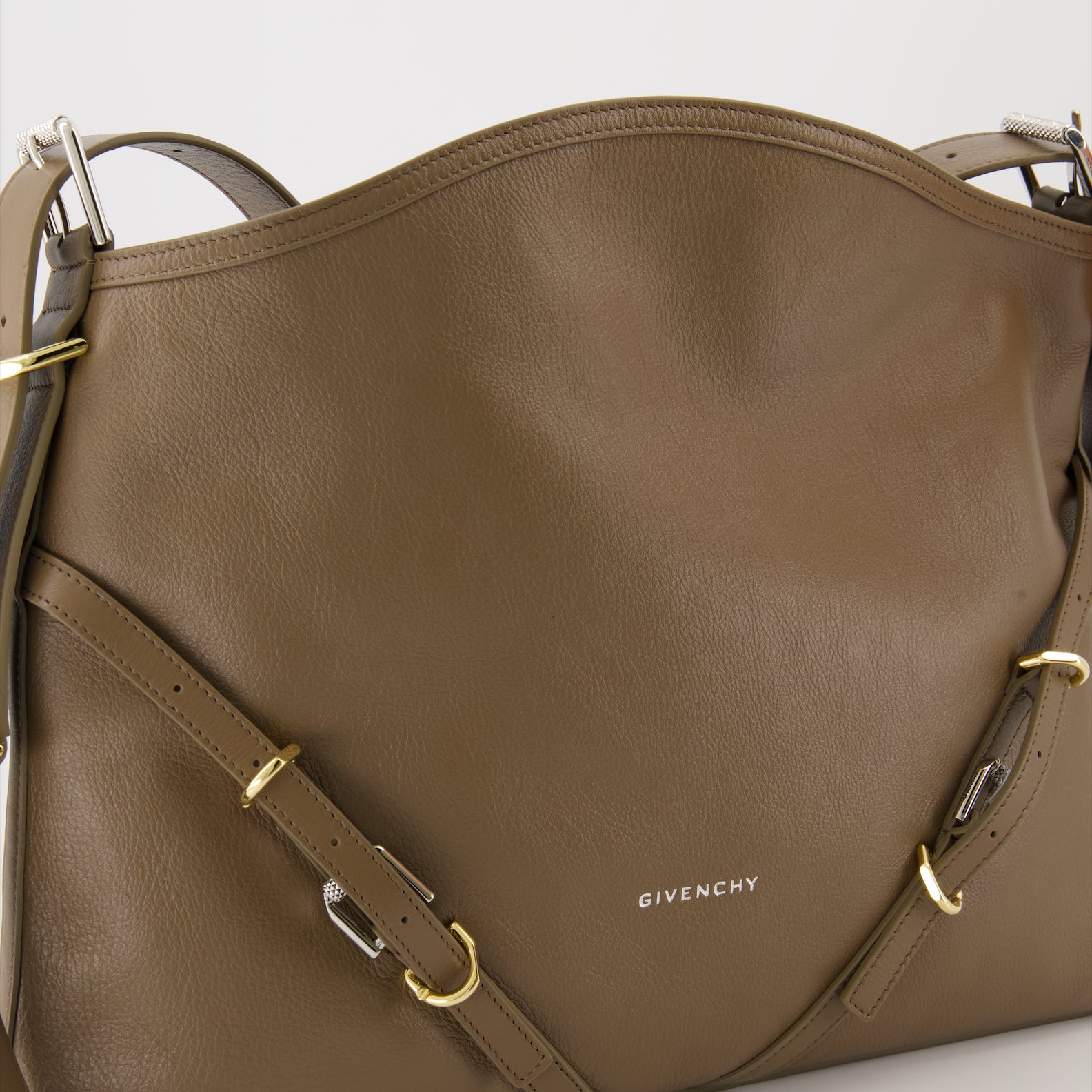 Sacs à main et épaule Sac Voyou Givenchy Beige Femme
