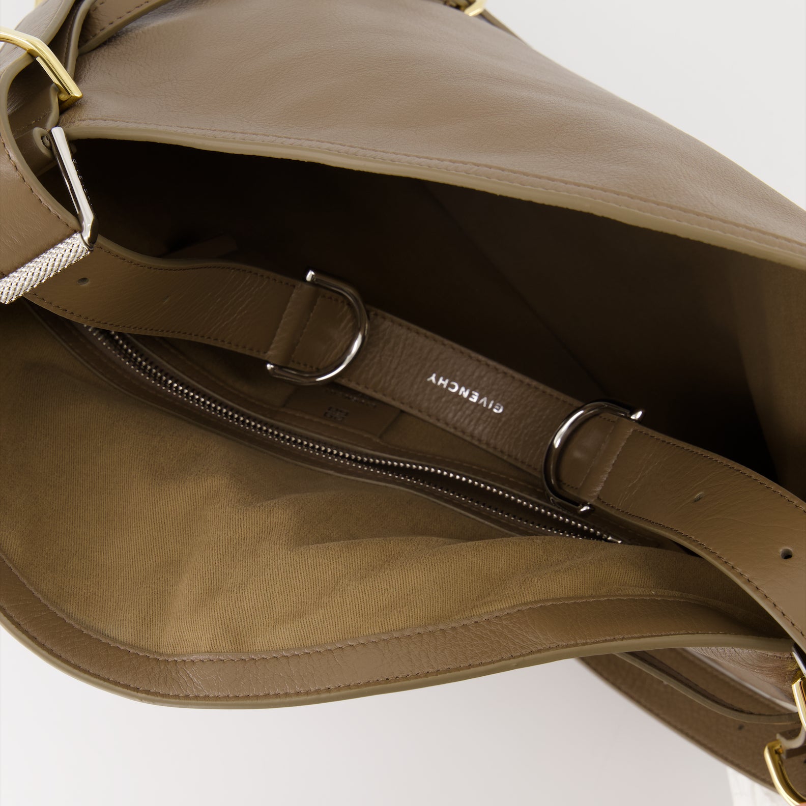 Sacs à main et épaule Sac Voyou Givenchy Beige Femme