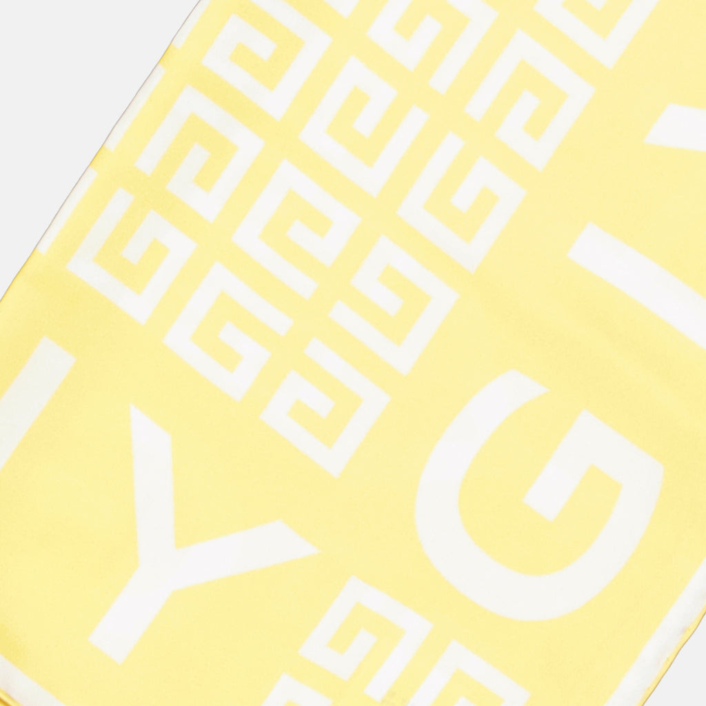 Écharpes, foulards et gants Carré de soie 4G Givenchy Jaune Femme