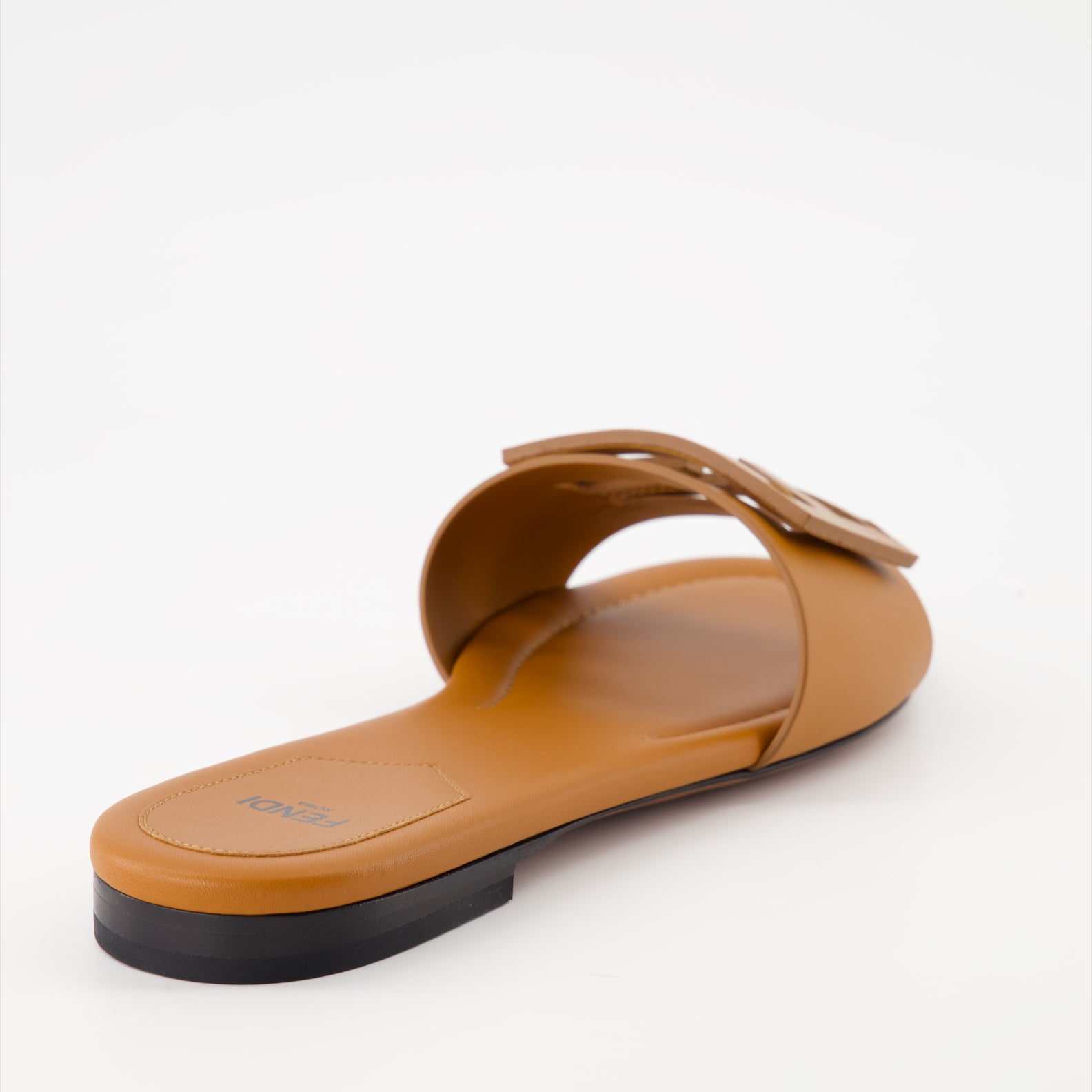 Chaussures ouvertes Sandales Baguette en cuir Fendi Marron Femme