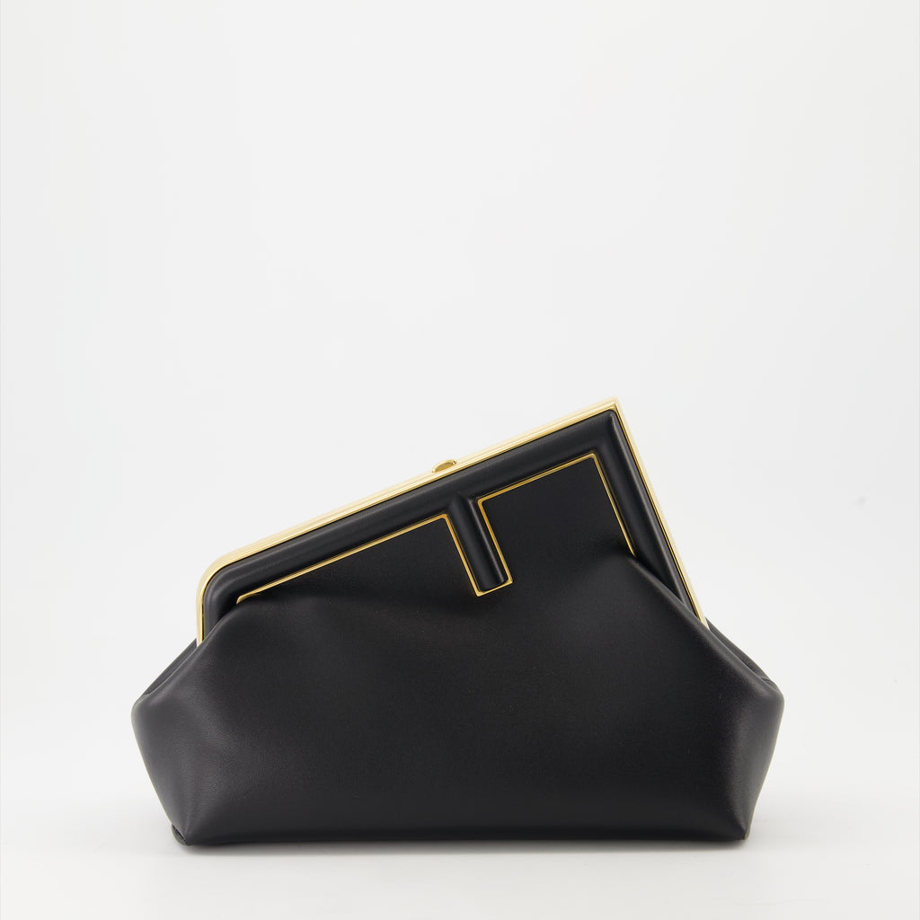 クロスボディバッグ フェンディのファーストバッグ Fendi 黒 女性