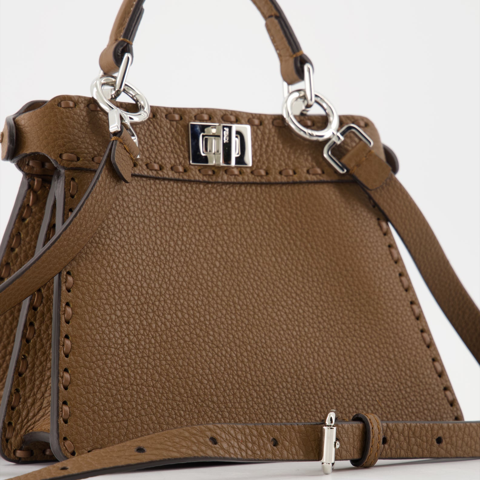 Sacs à main et épaule Sac Peekaboo ISeeU Fendi Marron Femme