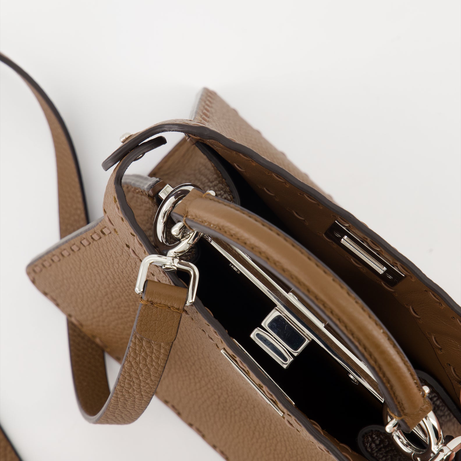 Sacs à main et épaule Sac Peekaboo ISeeU Fendi Marron Femme