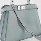 Sacs à main et épaule Sac Peekaboo ISeeU Fendi Bleu Femme
