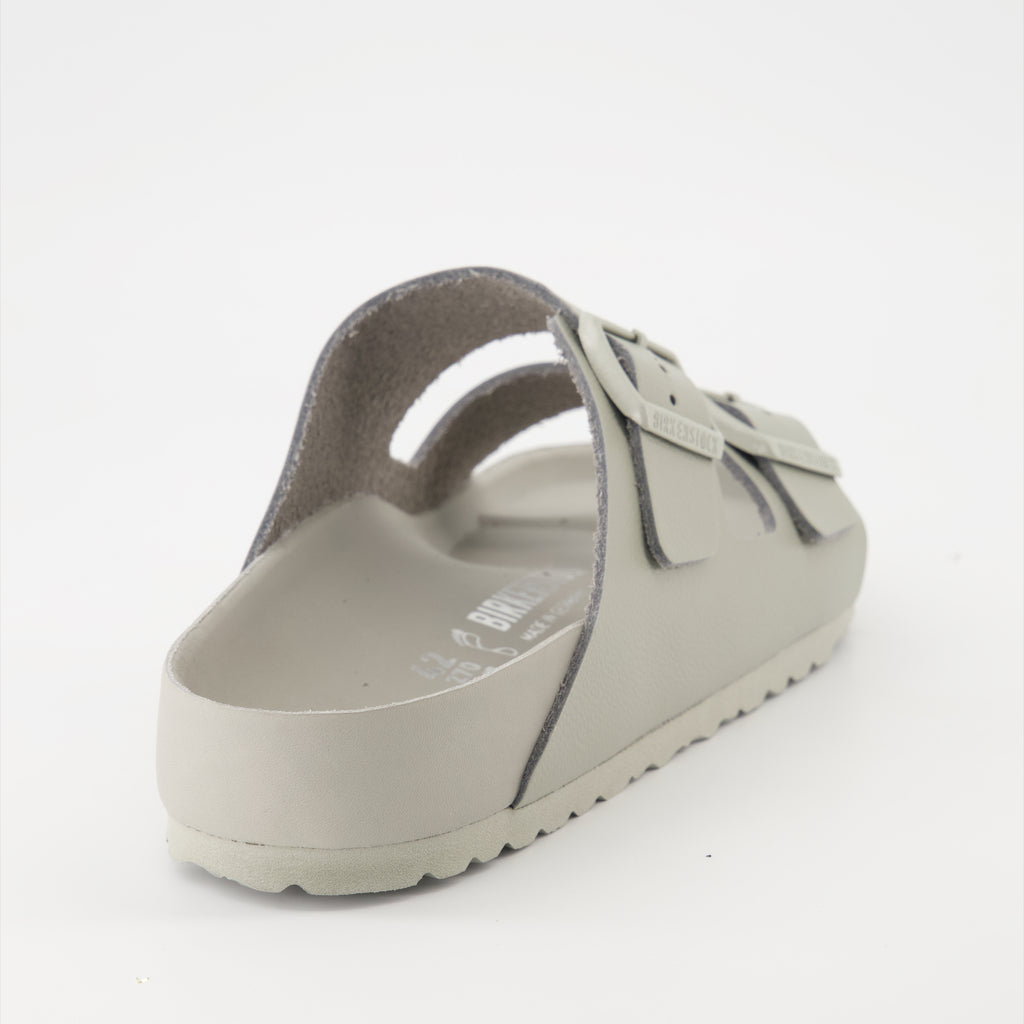 Chaussures ouvertes Claquettes Arizona Birkenstock Gris Homme