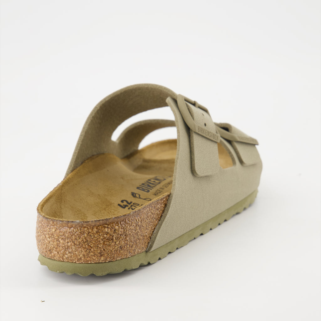 Chaussures ouvertes Claquettes Arizona Birko-Flor Birkenstock Kaki Homme
