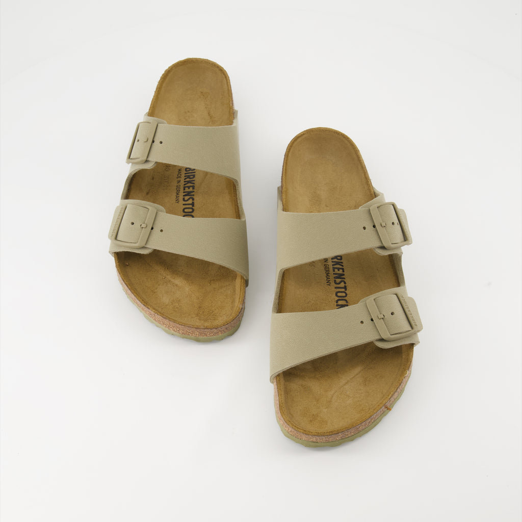 Chaussures ouvertes Claquettes Arizona Birko-Flor Birkenstock Kaki Homme