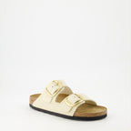 Zapatos abiertos Claquettes Arizona Big Buckle Birkenstock Beige Femme