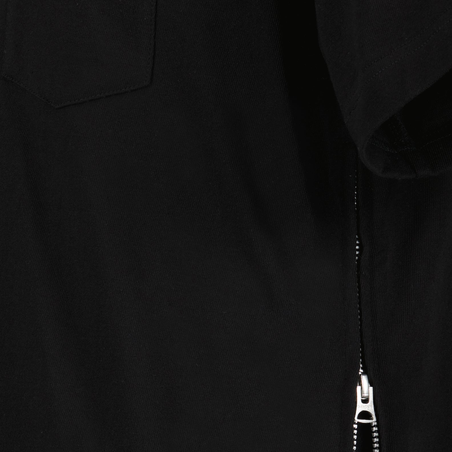 Camisetas T-shirt à zip Sacai Preto Homme