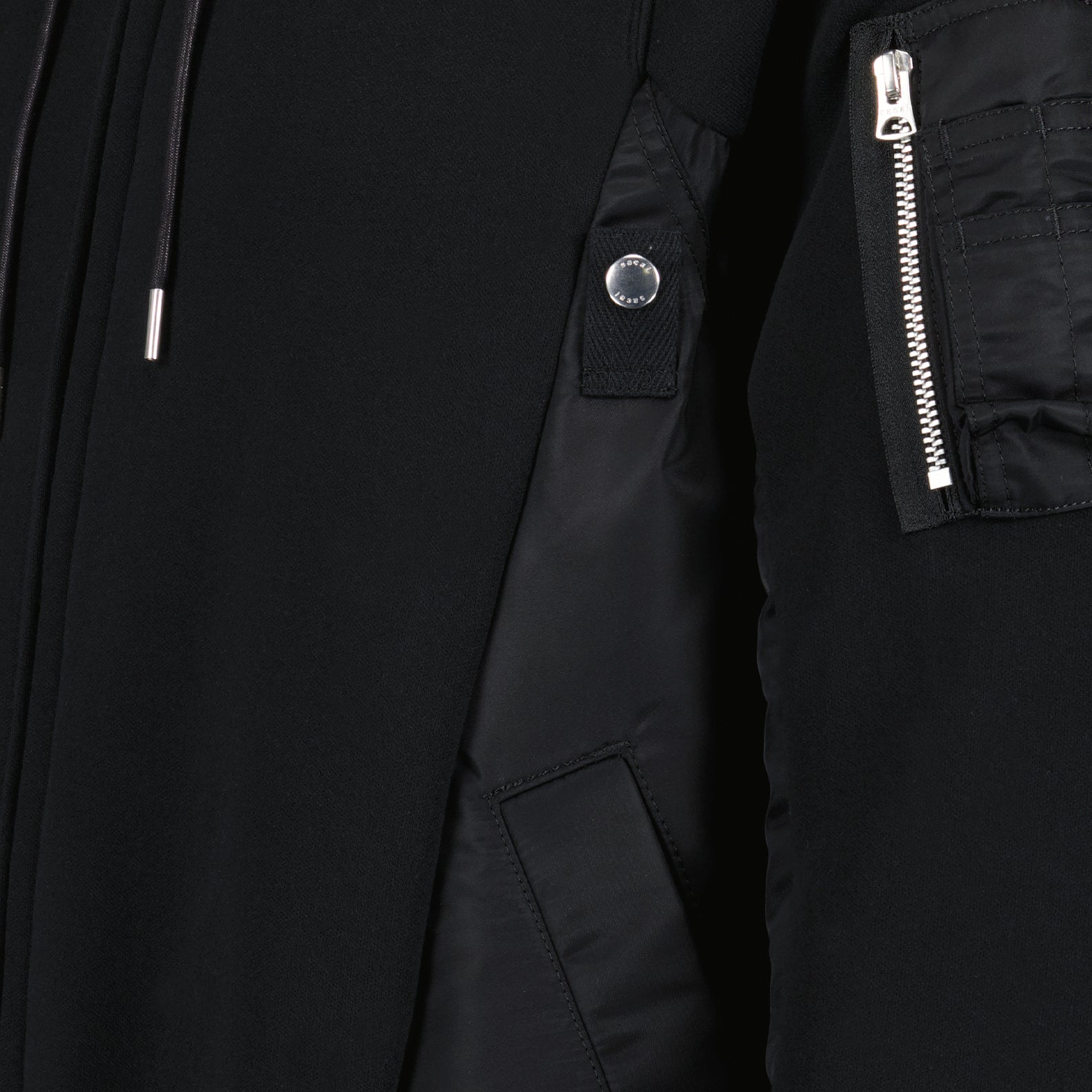 Sweatshirts Sweat zippé en nylon Sacai Schwarz Homme