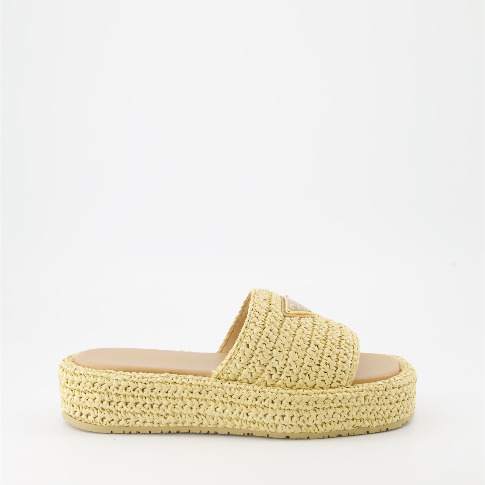 Zapatos abiertos Mules en raphia Prada Beige Femme