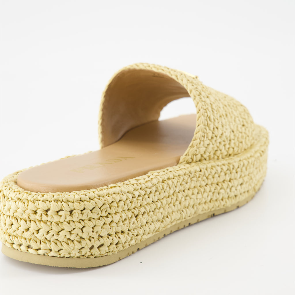 Sapatos abertos Mules en raphia Prada Bege Femme