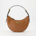 Borse a mano e a spalla Sac Arqué en cuir Prada Marrone Femme