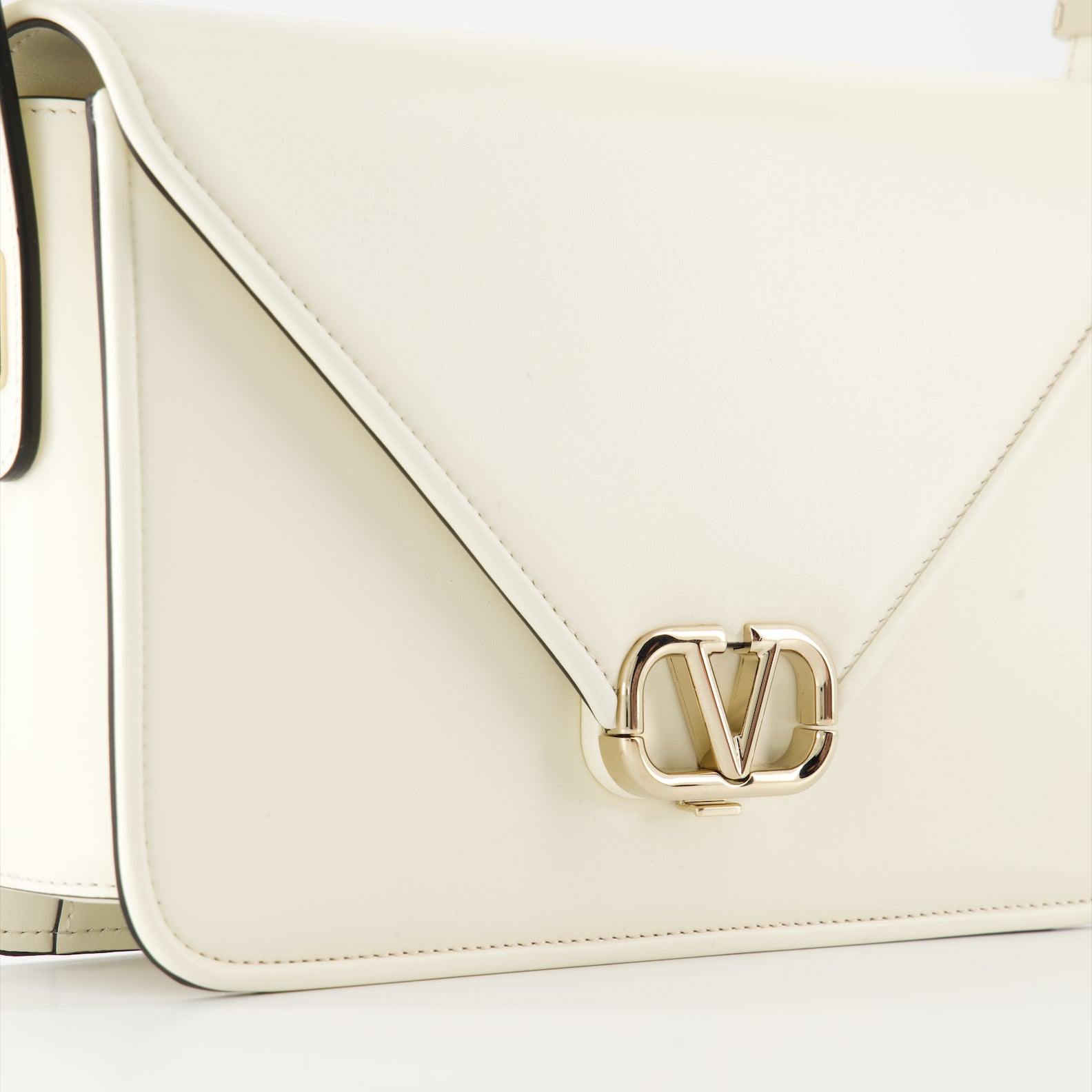 Sacs à main et épaule Sac porté épaule Valentino Garavani Blanc Femme