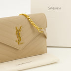 Sacs à main et épaule Portafoglio Cassandre con Catena in Pelle Grana Beige Saint Laurent Beige Femme