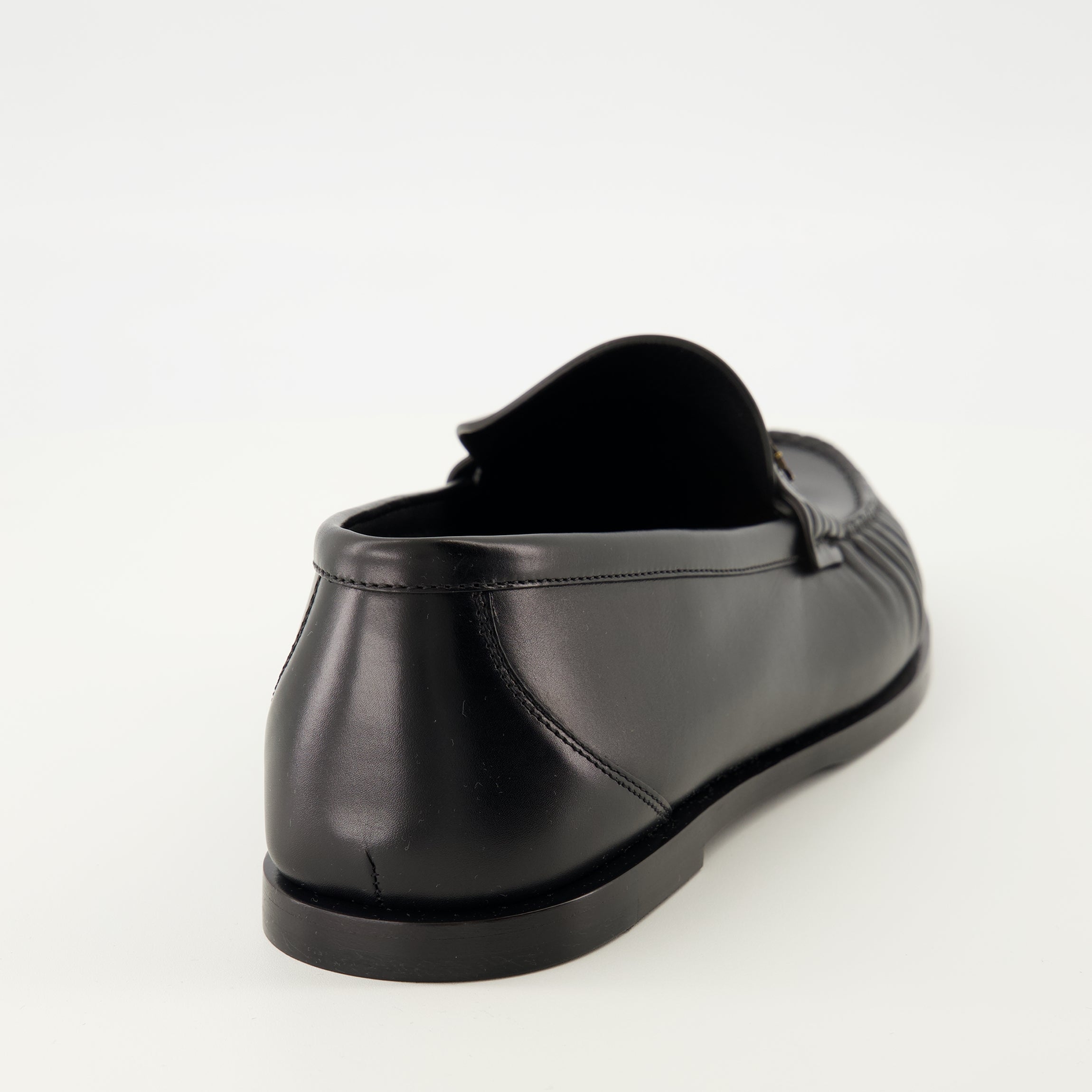 Image de l'article Mocassins Laurent de la marque Saint Laurent pour Homme - Saison Automne-Hiver 2025 - Vue arrière