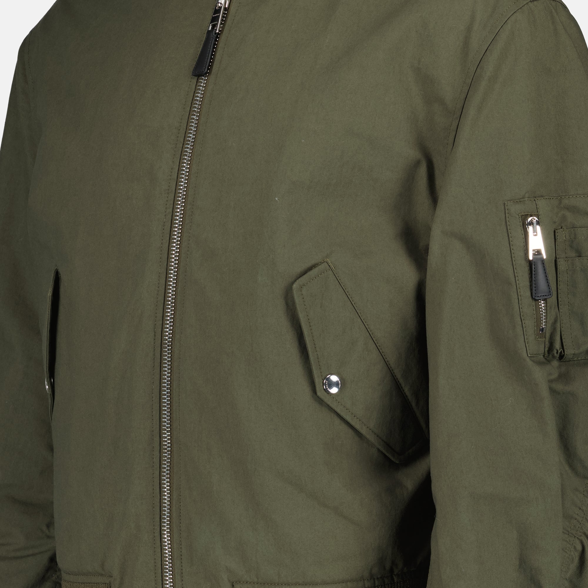 Image de l'article Bomber Givenchy Stamp kaki de la marque Givenchy pour Homme - Saison Printemps-Été 2026 - Vue détaillée_1