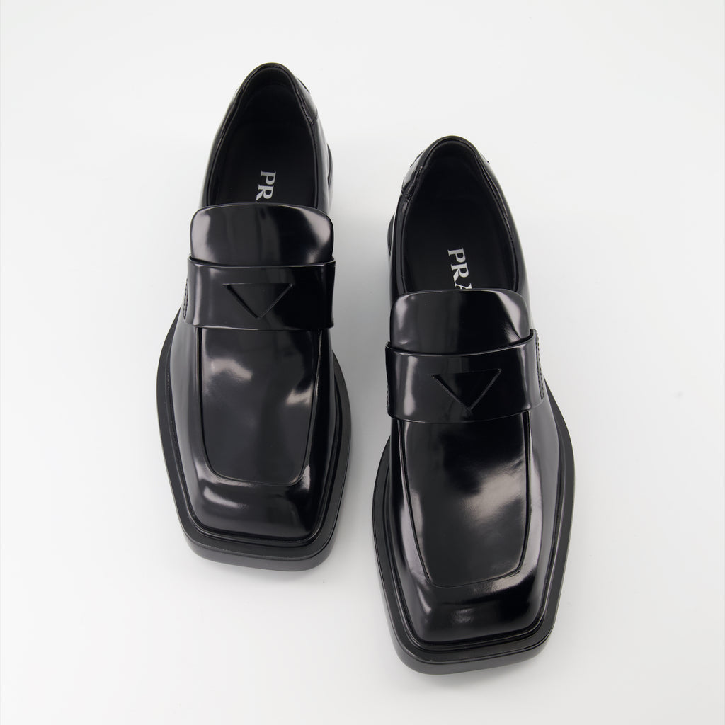 Mocassins Mocassins en cuir brossé Prada Noir Femme
