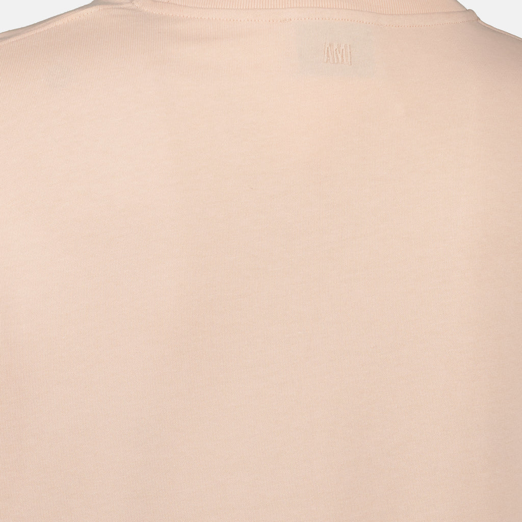 Immagine della t-shirt con logo del marchio Ami PARIS per Unisex - Stagione Autunno-Inverno 2025 - Vista Dettagliata 3