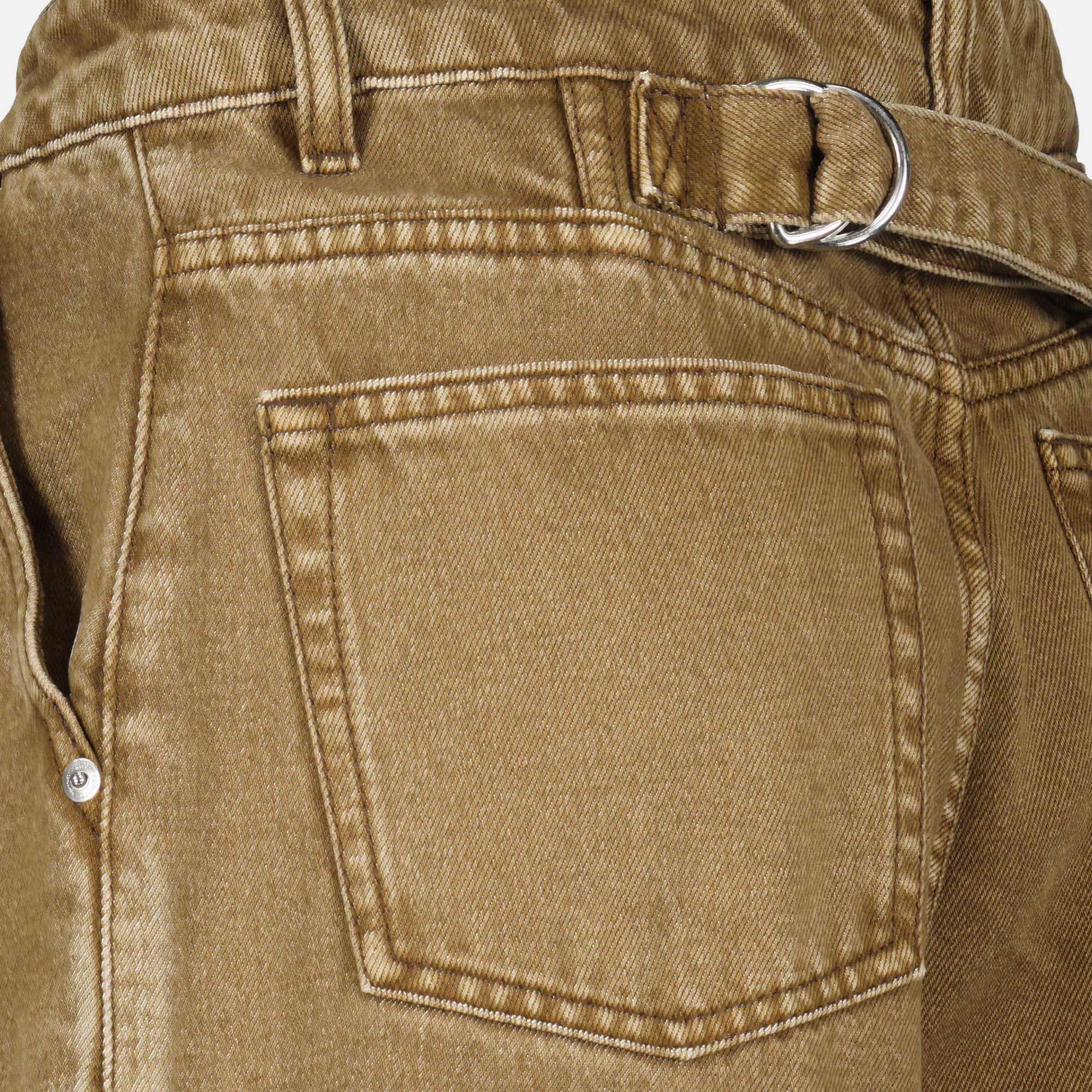 Image de l'article Bermuda long de la marque Ami PARIS pour Femme - Saison Automne-Hiver 2025 - Vue détaillée_2