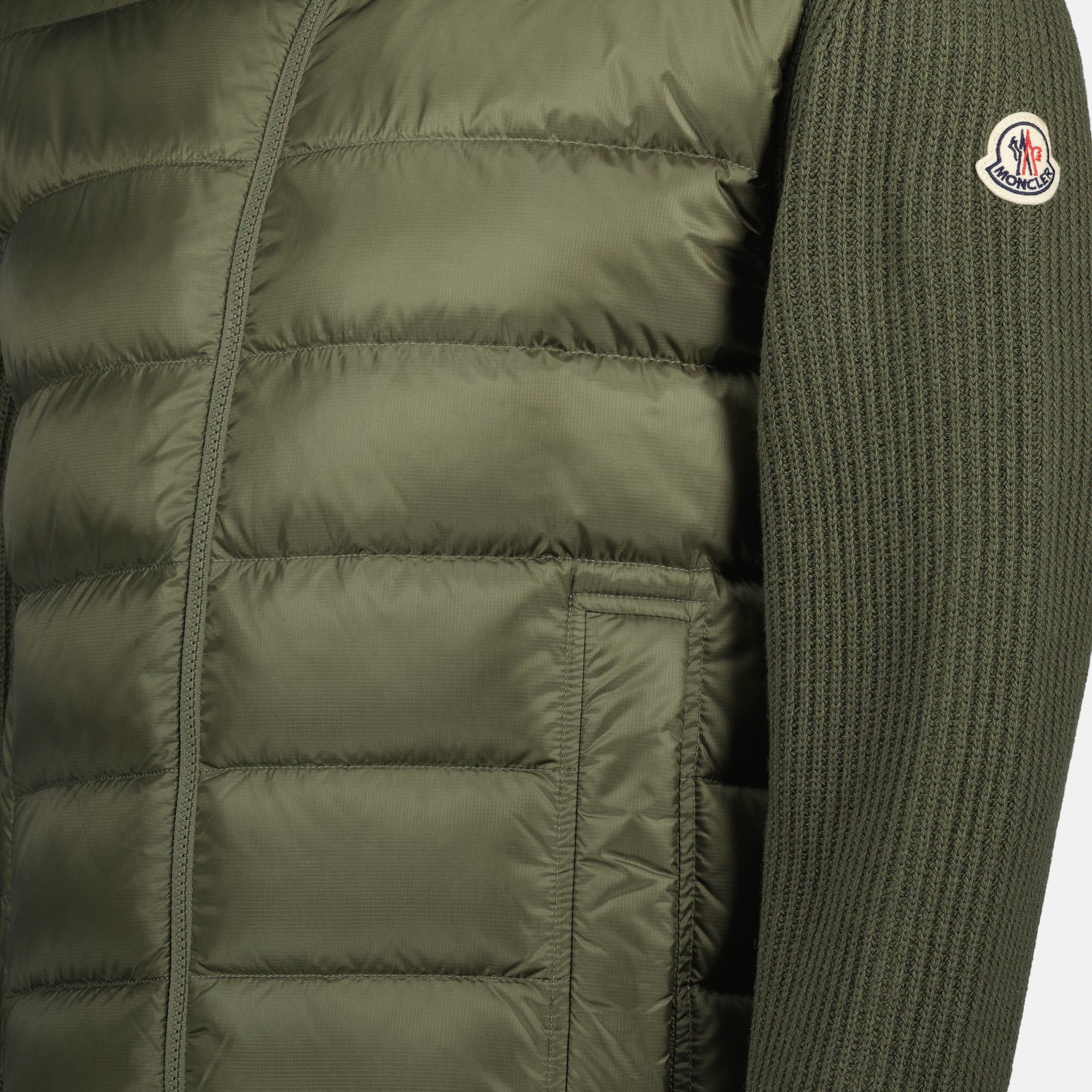 Image de l'article Cardigan bi-matière de la marque Moncler pour Homme - Saison Automne-Hiver 2025 - Vue détaillée_6