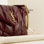 Immagine della borsa Loulou Puffer lucida di Saint Laurent per donna - Stagione Autunno-Inverno 2025 - Vista dettagliata_2