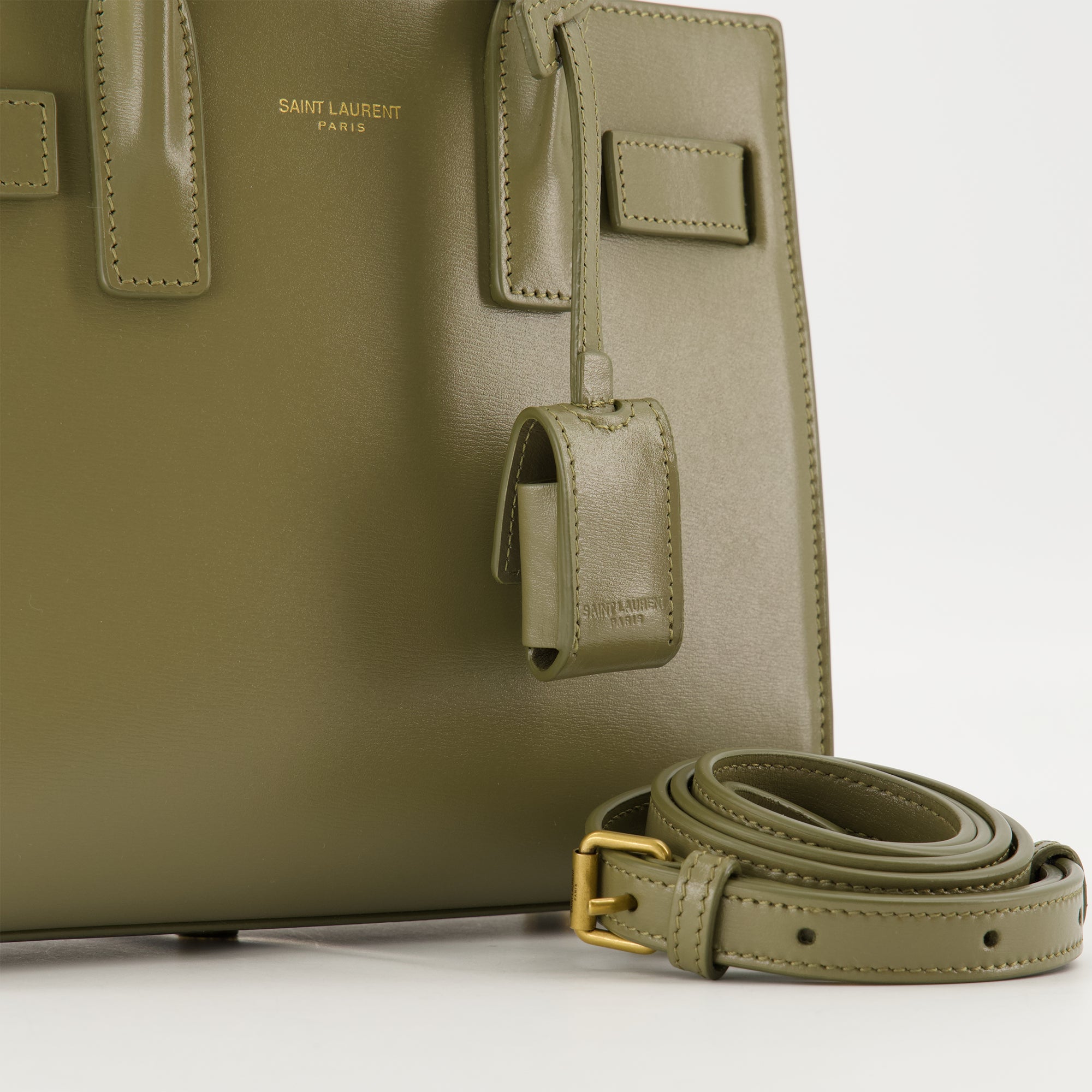 Image de l'article Sac de jour nano de la marque Saint Laurent pour Femme - Saison Automne-Hiver 2025 - Vue détaillée_3