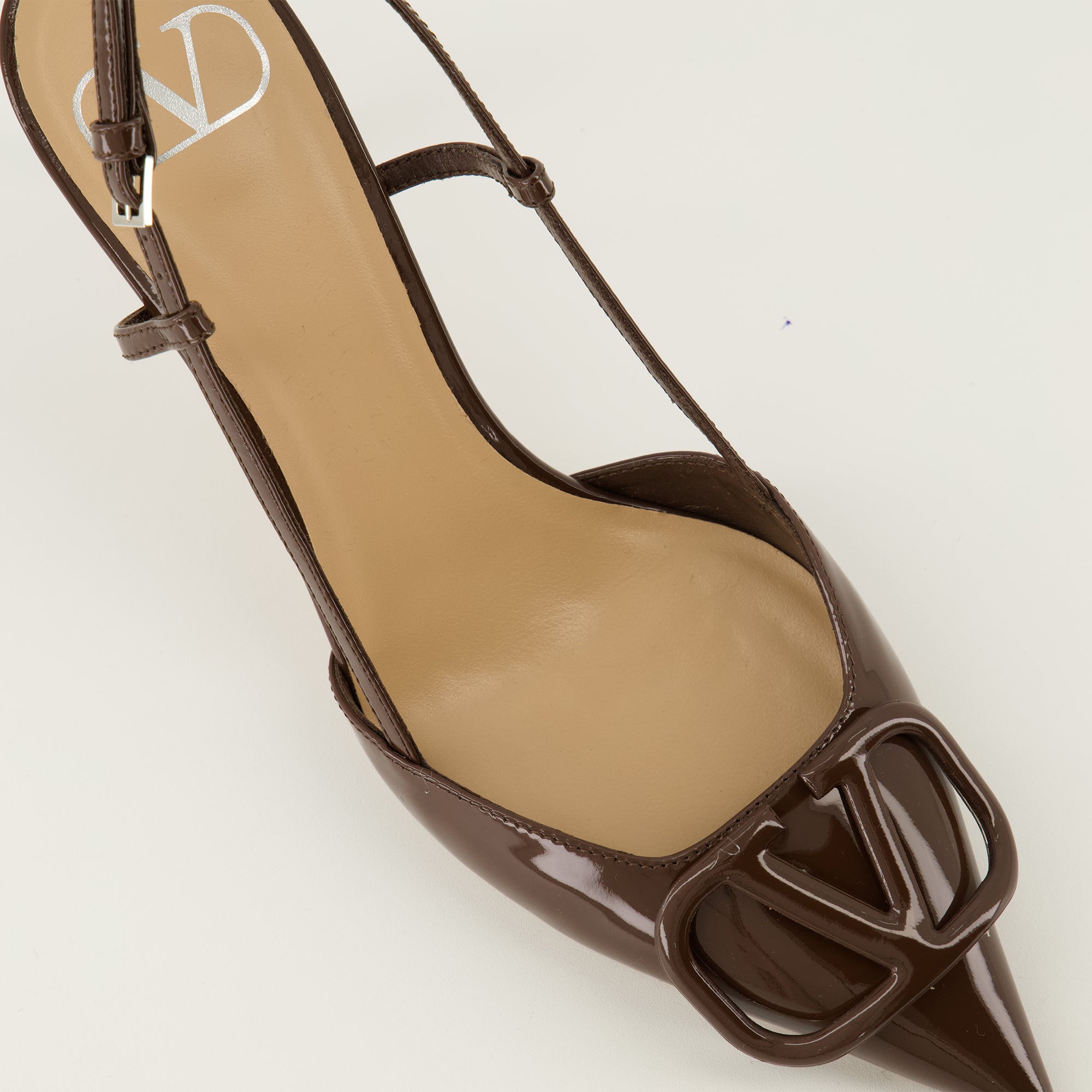 Imagem dos saltos VLogo da marca Valentino Garavani para Mulher - Época Outono-Inverno 2025 - Vista detalhada de cima