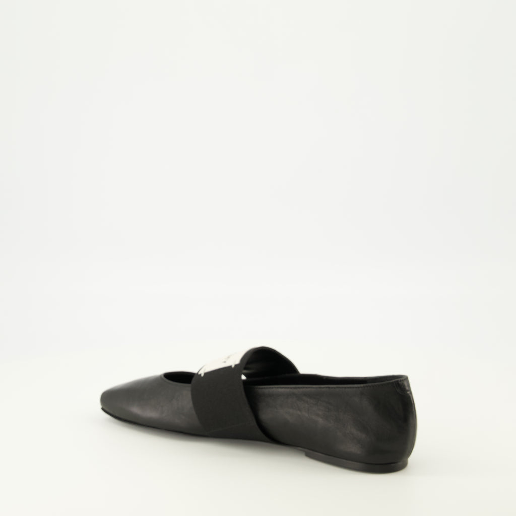 Image de l'article Ballerines Sliced Square noir de la marque Givenchy pour Femme - Saison Printemps-Été 2026 - Vue trois quarts arrière droite