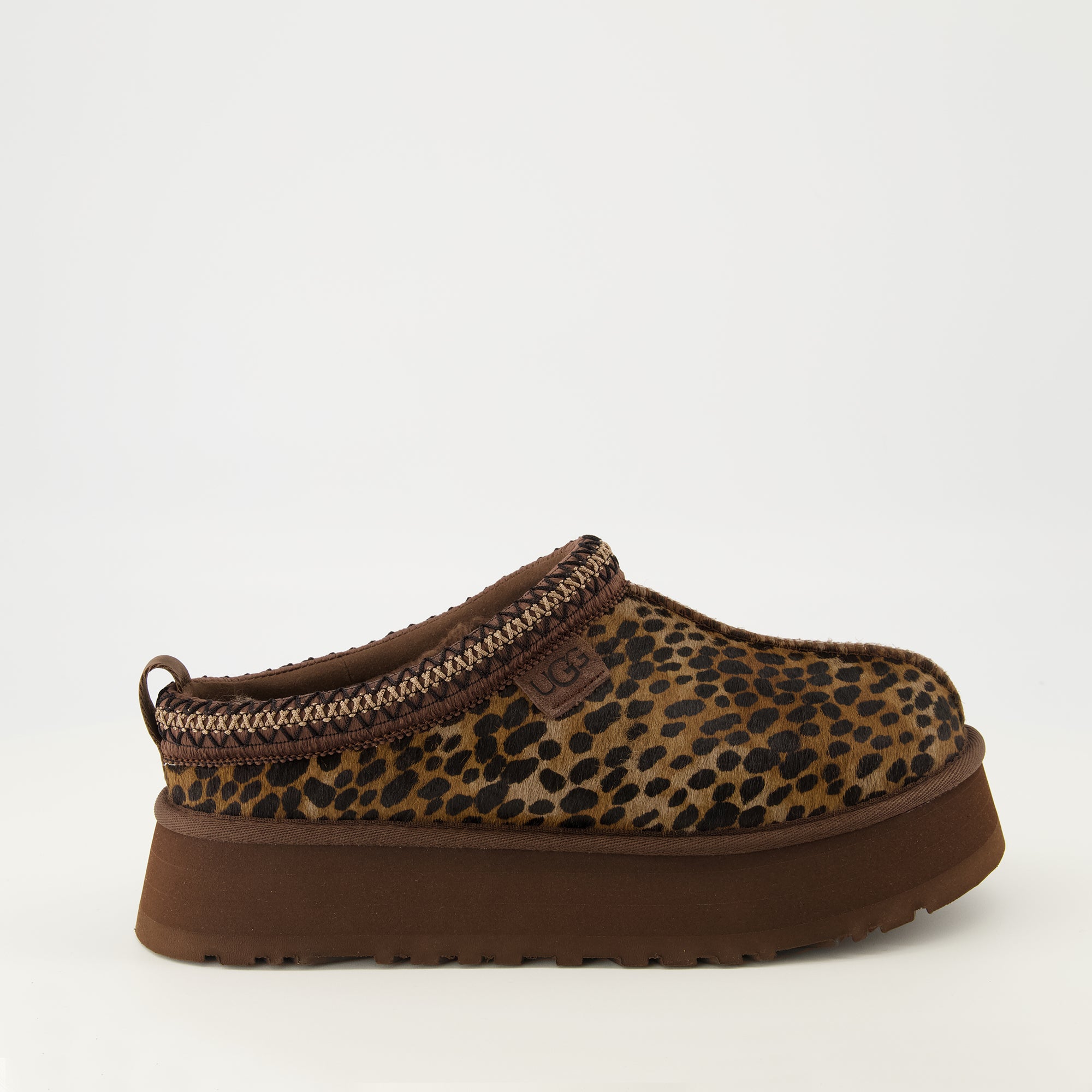 Imagen de las Mules Tazz Caspian de la marca Ugg para Mujer - Temporada Otoño-Invierno 2025 - Vista lateral derecha