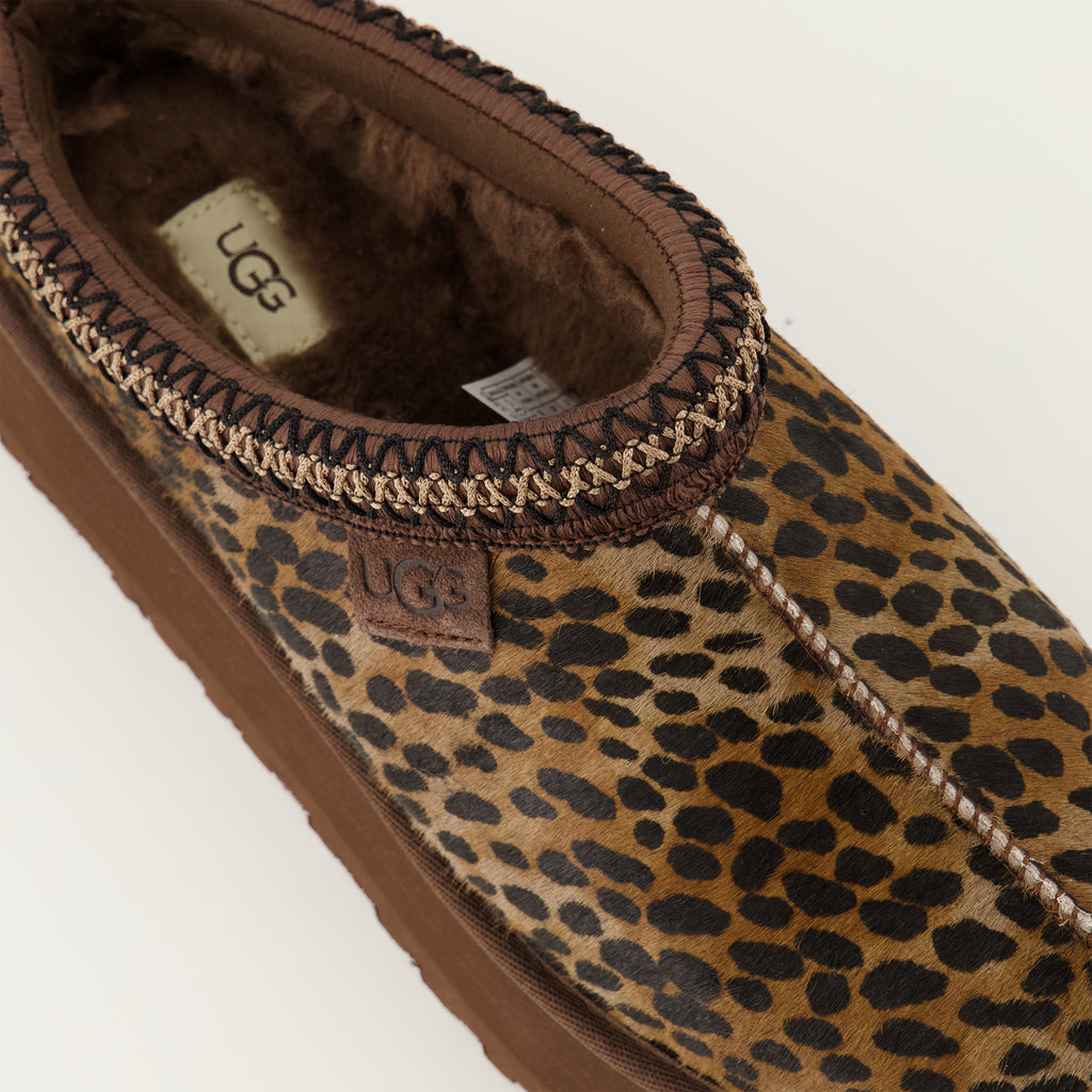 Imagen de las Mules Tazz Caspian de la marca Ugg para Mujer - Temporada Otoño-Invierno 2025 - Vista detallada desde arriba