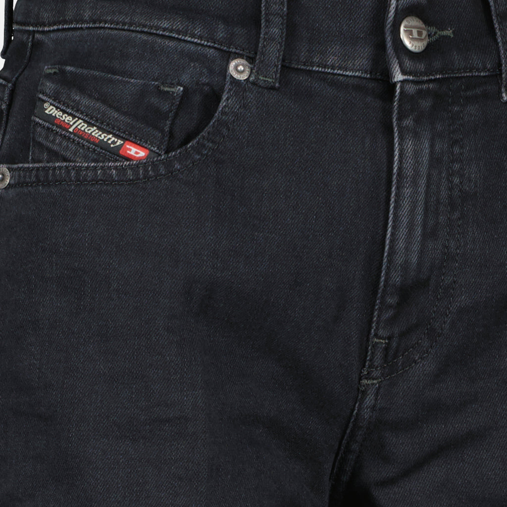 Image de l'article Jean D-Akemi 1978 L28 noir de la marque Diesel pour Femme - Saison Printemps-Été 2026 - Vue détaillée_2