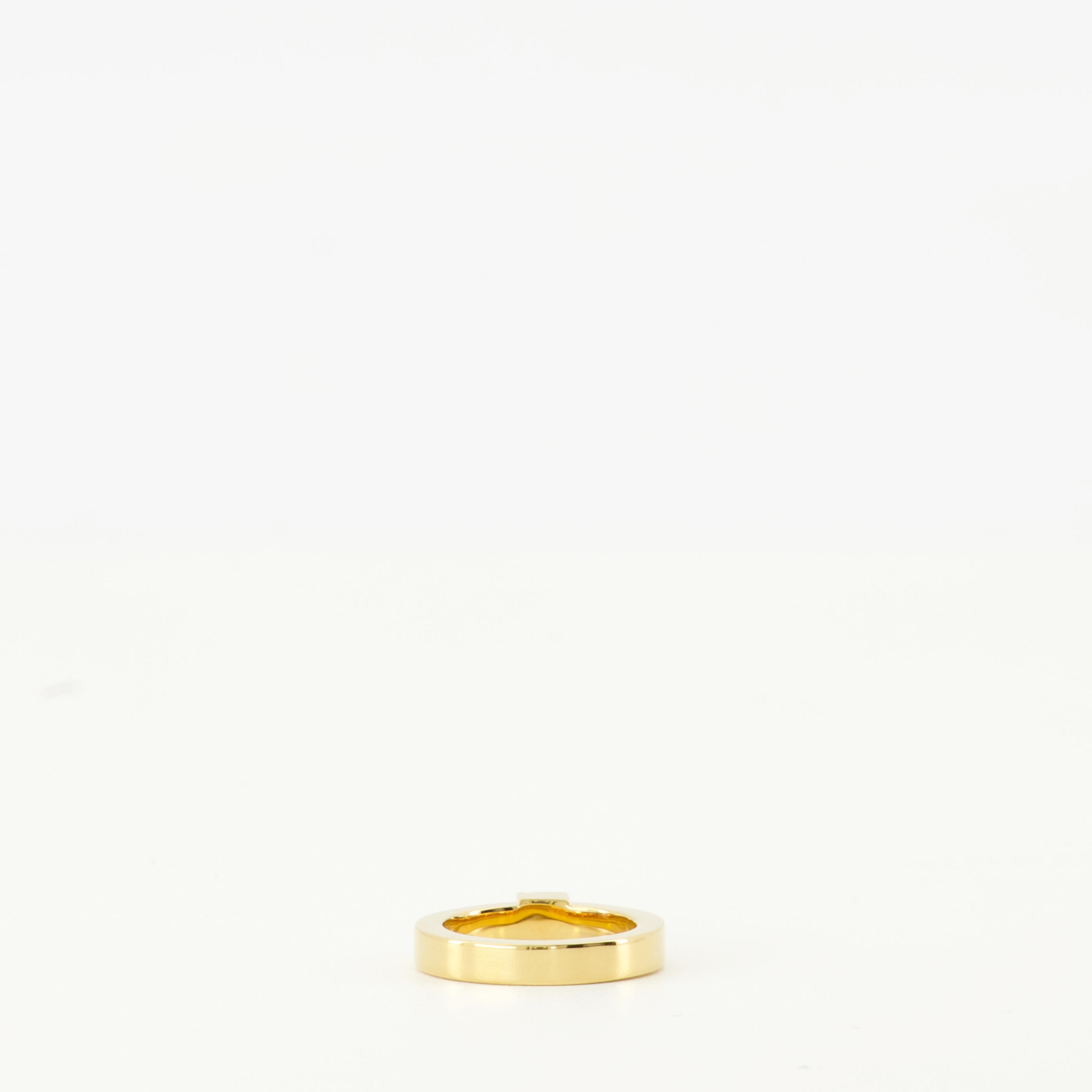 Image de l'article Bague à logo doré de la marque Fendi pour Femme - Saison Printemps-Été 2026 - Vue de Dos