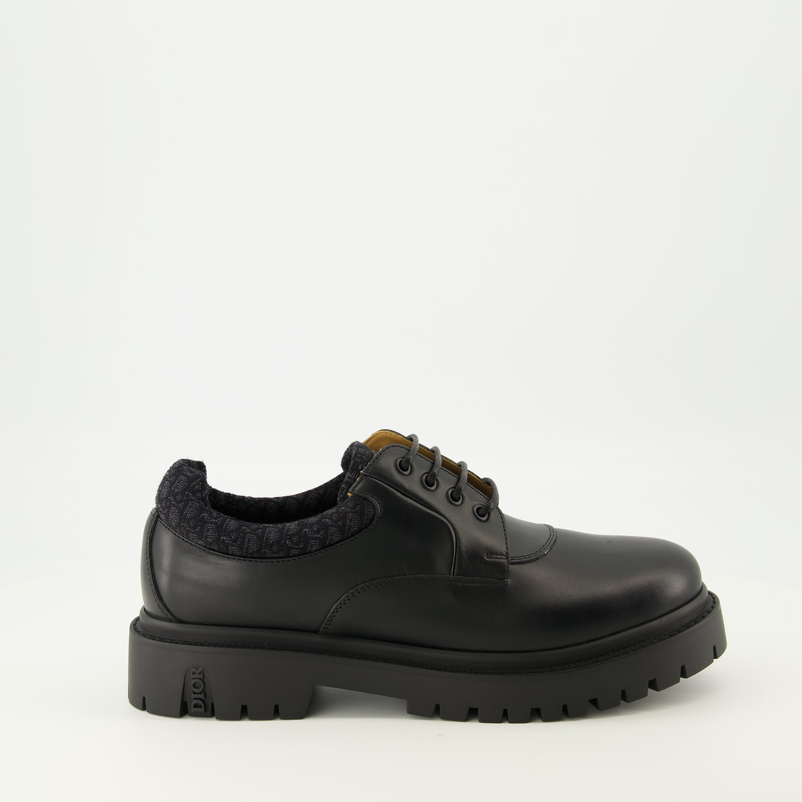 Immagine del Derby Explorer III nero di Dior per Uomo - Primavera-Estate 2026 - Vista laterale destra