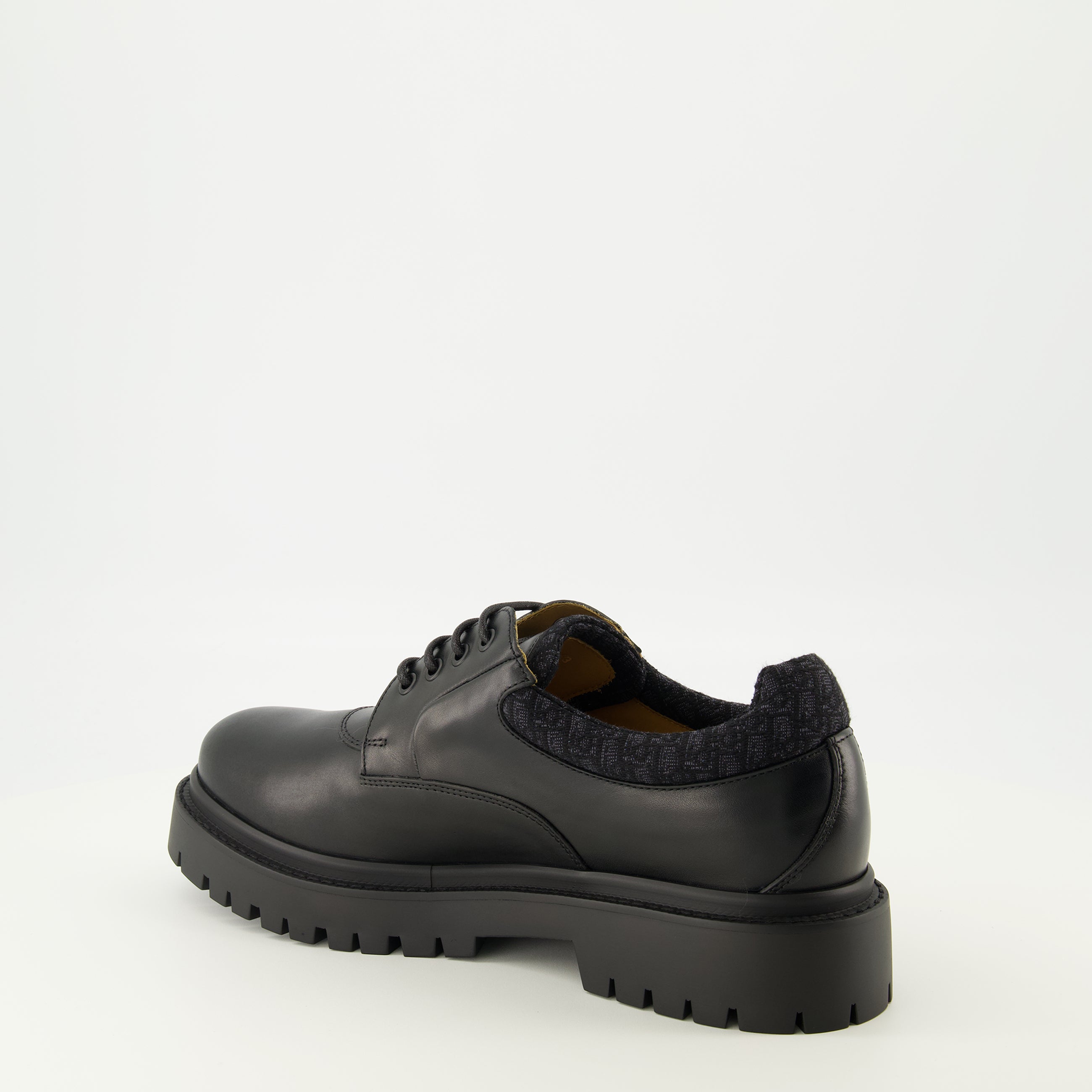 Immagine del Derby Explorer III nero di Dior per Uomo - Primavera-Estate 2026 - Vista tre quarti posteriore destra