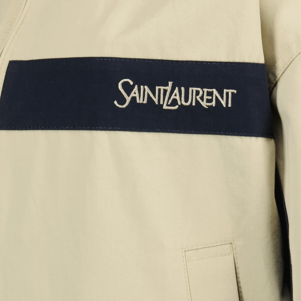 Imagem do casaco de algodão bege da marca Saint Laurent para Mulheres - Temporada Primavera-Verão 2026 - Vista Detalhada_1